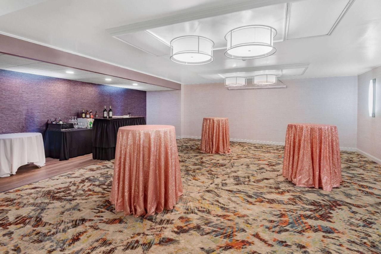 מלון Wyndham Garden יורק מראה חיצוני תמונה