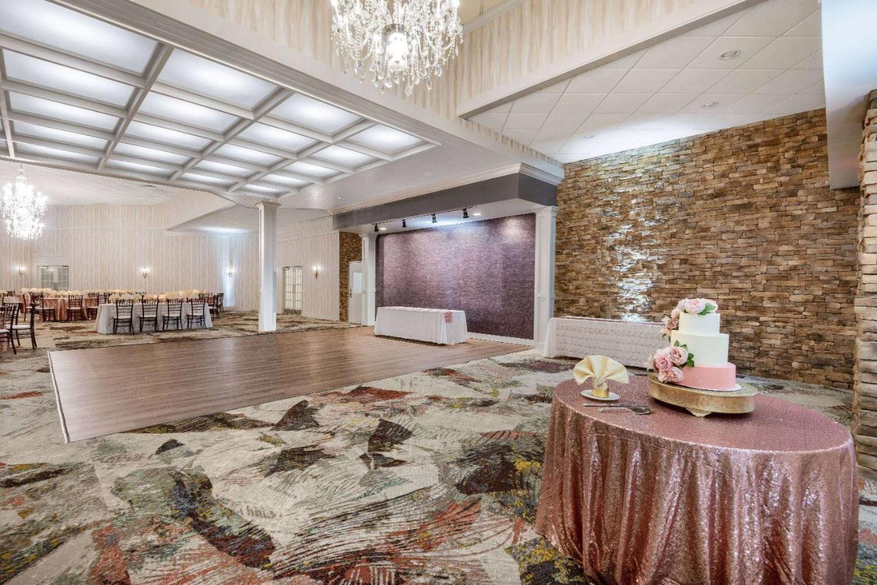 מלון Wyndham Garden יורק מראה חיצוני תמונה